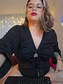 Snapshot of Juliietha_servas chatting on 03.23.26 Juliietha servas online show from 03.23.26