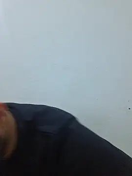 Snapshot of alesssterling chatting on 03.05.26 alesssterling online show from 03.05.26