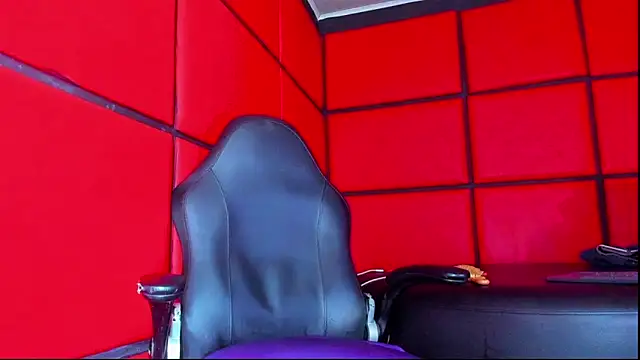 Haileybieberr online show from 02.15.26