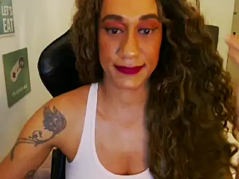 Snapshot of gauchinhaG chatting on 02.19.25 gauchinhaG online show from 02.19.25