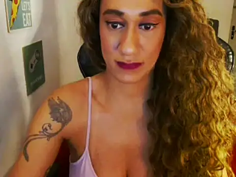 Snapshot of gauchinhaG chatting on 03.03.25 gauchinhaG online show from 03.03.25