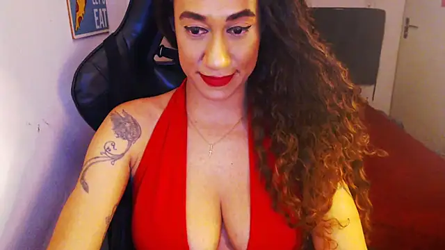 Snapshot of gauchinhaG chatting on 10.15.25 gauchinhaG online show from 10.15.25