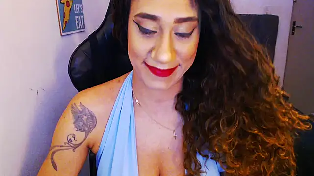 Snapshot of gauchinhaG chatting on 11.13.25 gauchinhaG online show from 11.13.25