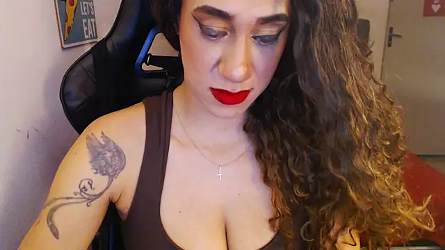 Snapshot of gauchinhaG chatting on 11.21.25 gauchinhaG online show from 11.21.25