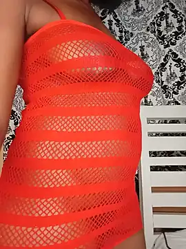 Snapshot of black_sexy_queen chatting on 06.29.26 black sexy queen online show from 06.29.26