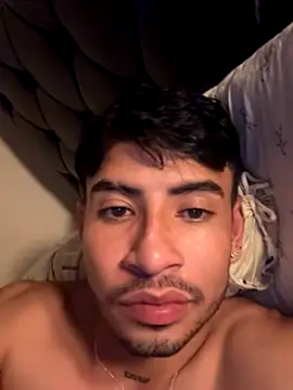 Snapshot of tom_thick chatting on 09.12.25 tom thick online show from 09.12.25