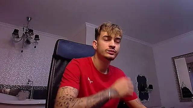 Snapshot of BrandonTate chatting on 11.29.25 BrandonTate online show from 11.29.25