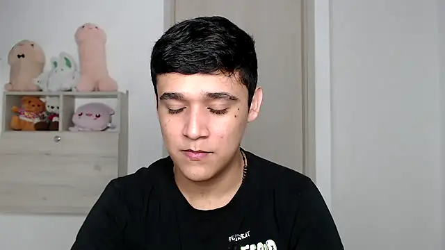 kaiine190 online show from 12.19.25