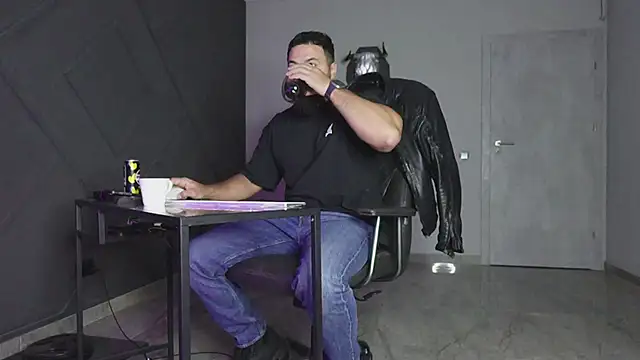 mattmasterss online show from 10.23.25