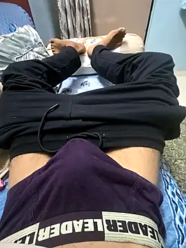 Snapshot of Yours1311 chatting on 04.10.26 Yours1311 online show from 04.10.26