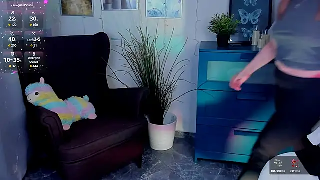 AlicePopsy online show from 11.19.25