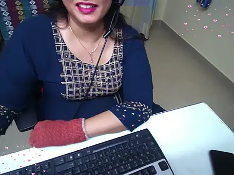 Arushisingh8888 online show from 10.04.25