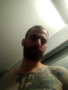 Snapshot of Antonio_Vatooo chatting on 01.19.25 Antonio Vatooo online show from 01.19.25