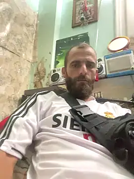 Snapshot of Antonio_Vatooo chatting on 09.27.25 Antonio Vatooo online show from 09.27.25