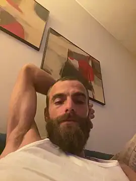 Snapshot of Antonio_Vatooo chatting on 10.07.25 Antonio Vatooo online show from 10.07.25