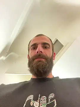 Snapshot of Antonio_Vatooo chatting on 10.22.25 Antonio Vatooo online show from 10.22.25