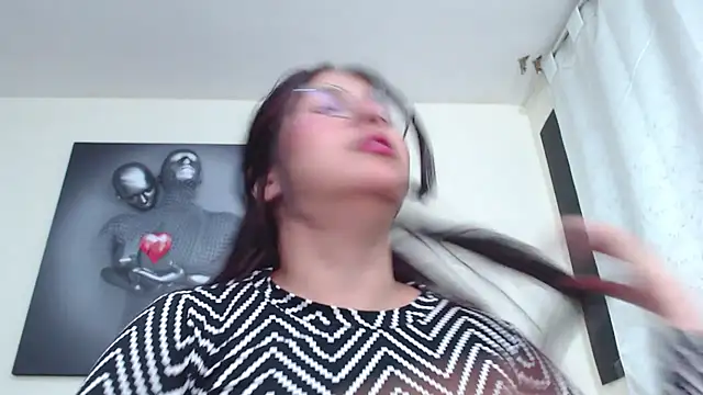 Snapshot of KatrinaRolan chatting on 03.05.26 KatrinaRolan online show from 03.05.26