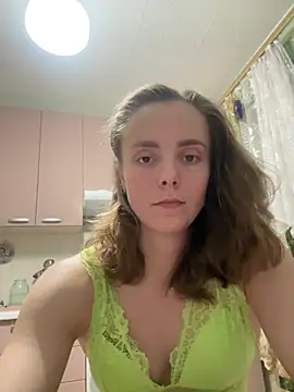 Snapshot of AlisaKissss chatting on 02.17.25 AlisaKissss online show from 02.17.25