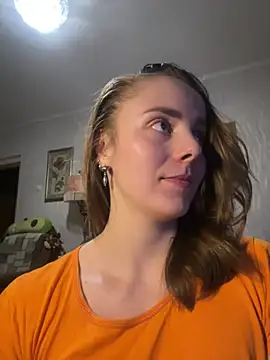 Snapshot of AlisaKissss chatting on 03.21.25 AlisaKissss online show from 03.21.25