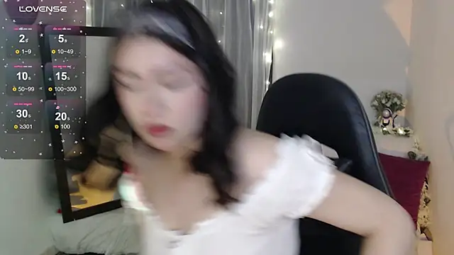 mily thomson b  online show from 02.13.26