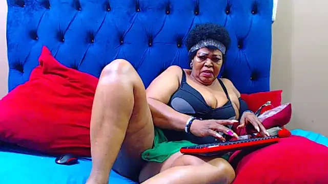 ebonycandy10 online show from 04.08.26