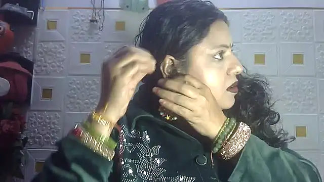 Snapshot of Sexy_komolika chatting on 01.31.25 Sexy komolika online show from 01.31.25