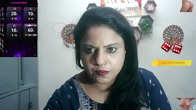 Snapshot of Sexy_komolika chatting on 10.22.25 Sexy komolika online show from 10.22.25