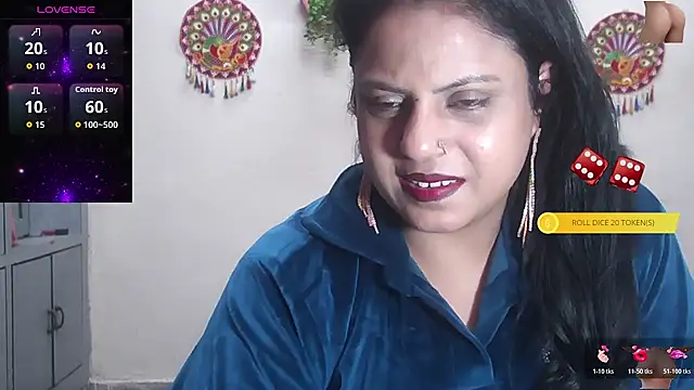 Snapshot of Sexy_komolika chatting on 11.19.25 Sexy komolika online show from 11.19.25