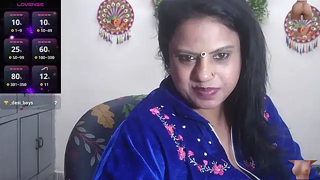 Snapshot of Sexy_komolika chatting on 11.20.25 Sexy komolika online show from 11.20.25