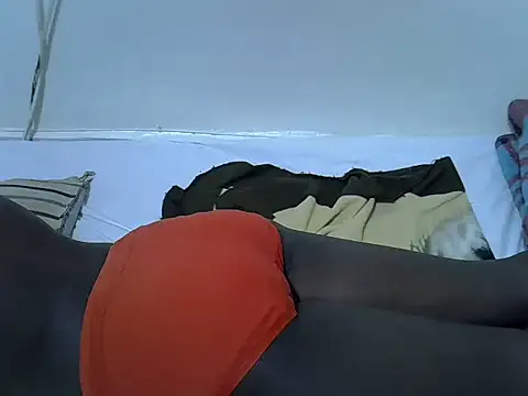 springly love online show from 10.15.25