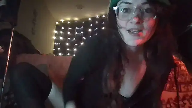 EyaDivine1 online show from 12.22.24