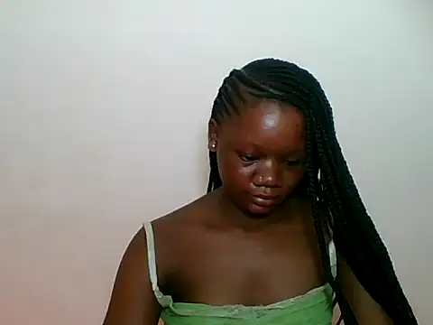 HotJeylee online show from 05.07.26
