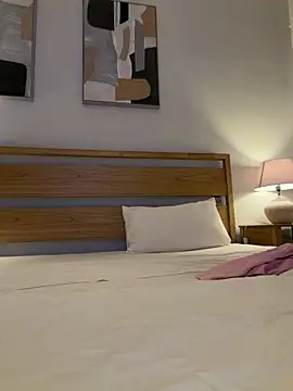 streetdoll online show from 03.16.26