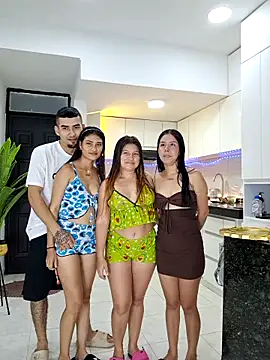 royalgirls x online show from 05.07.26