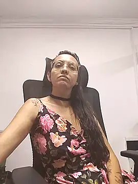 Snapshot of dalilla_macherano chatting on 03.13.25 dalilla macherano online show from 03.13.25