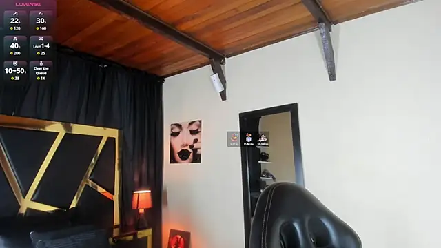 Snapshot of EmiliWilliams chatting on 11.12.25 EmiliWilliams online show from 11.12.25