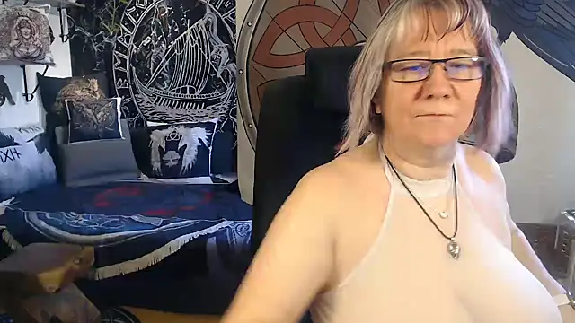 TittenMichelle online show from 02.28.26