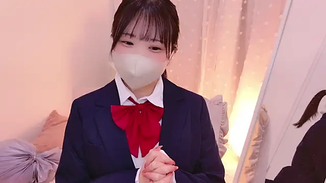 Snapshot of HONO_cha chatting on 01.13.25 HONO cha online show from 01.13.25