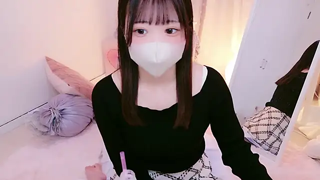 Snapshot of HONO_cha chatting on 02.20.25 HONO cha online show from 02.20.25