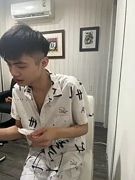 mumuowl online show from 09.18.25