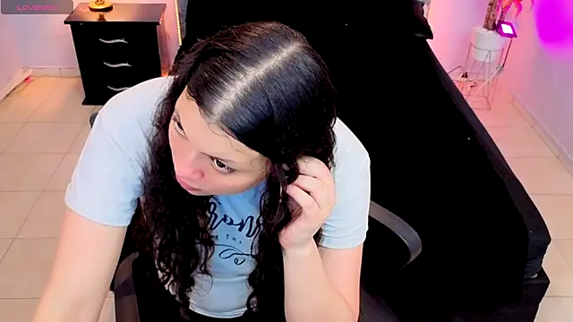 Snapshot of Lana_stone_ chatting on 10.23.25 Lana stone online show from 10.23.25