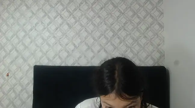 Emma-Wilson online show from 02.25.25