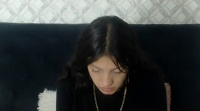 Emma-Wilson online show from 02.26.25