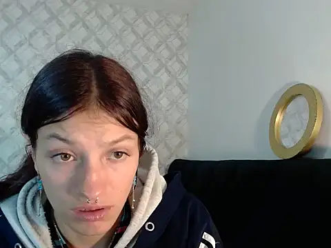 Snapshot of Emma-Wilson chatting on 02.20.26 Emma-Wilson online show from 02.20.26