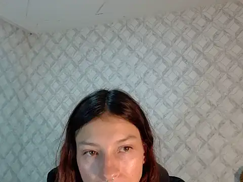 Emma-Wilson online show from 05.08.26
