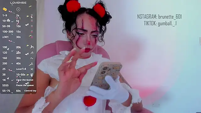 Snapshot of paula_brunette chatting on 10.26.25 paula brunette online show from 10.26.25