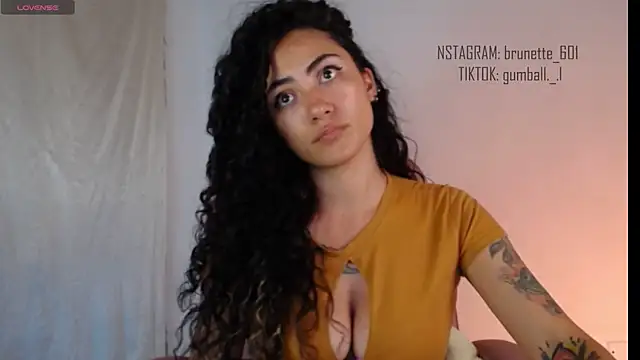 Snapshot of paula_brunette chatting on 11.25.25 paula brunette online show from 11.25.25