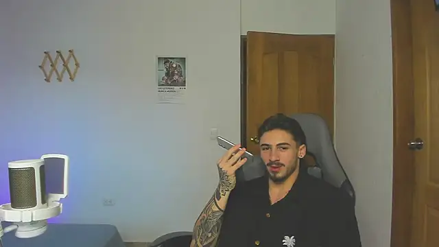 David Brown18 online show from 01.16.25