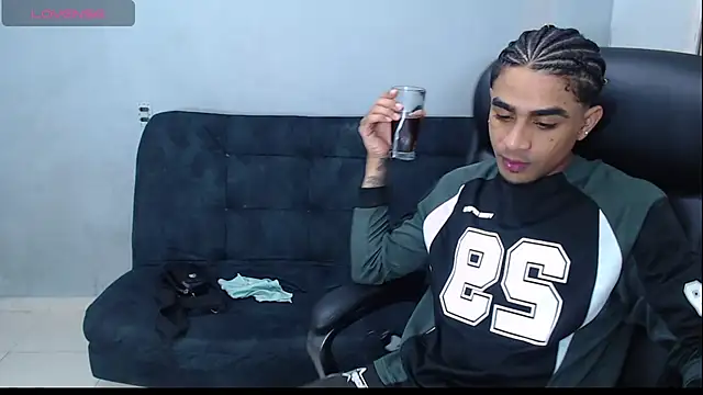 dominic brandd23 online show from 12.01.25