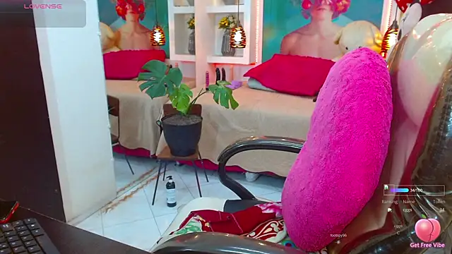 lorenapinto online show from 10.20.25